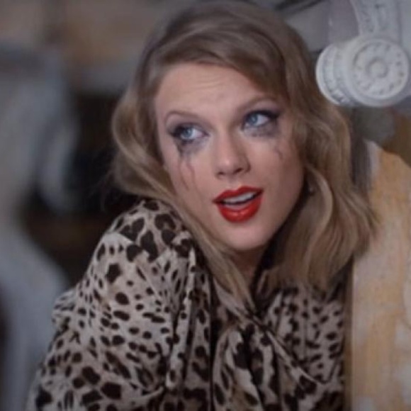 100% Silk L.A.M.B. Button Front Blouse with Tie or Pussybow Animal Print - Picture 11 of 11